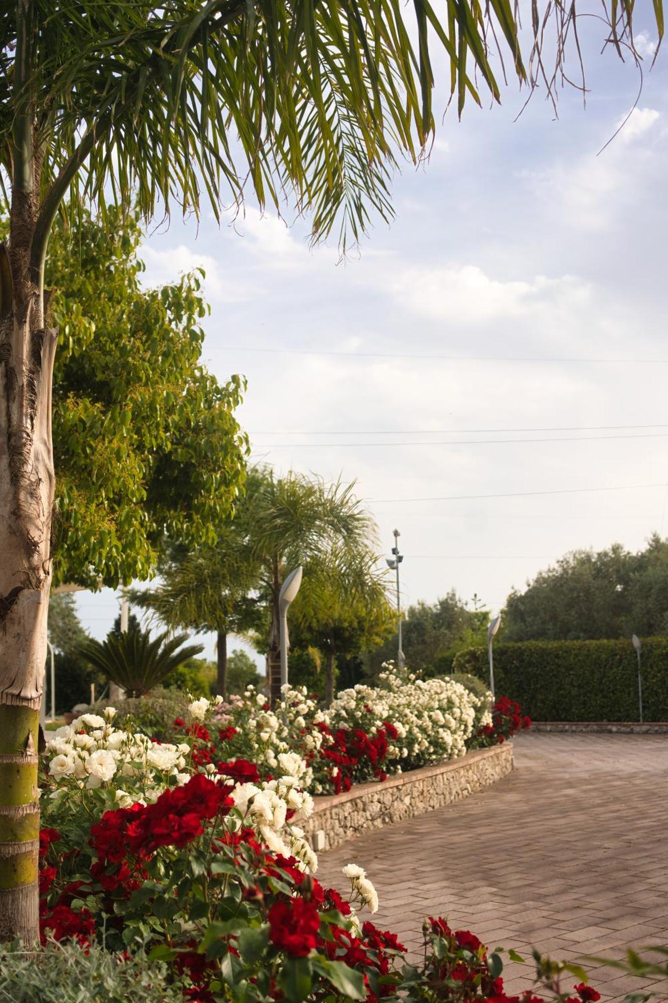 Kora Park Resort Formia Exterior foto