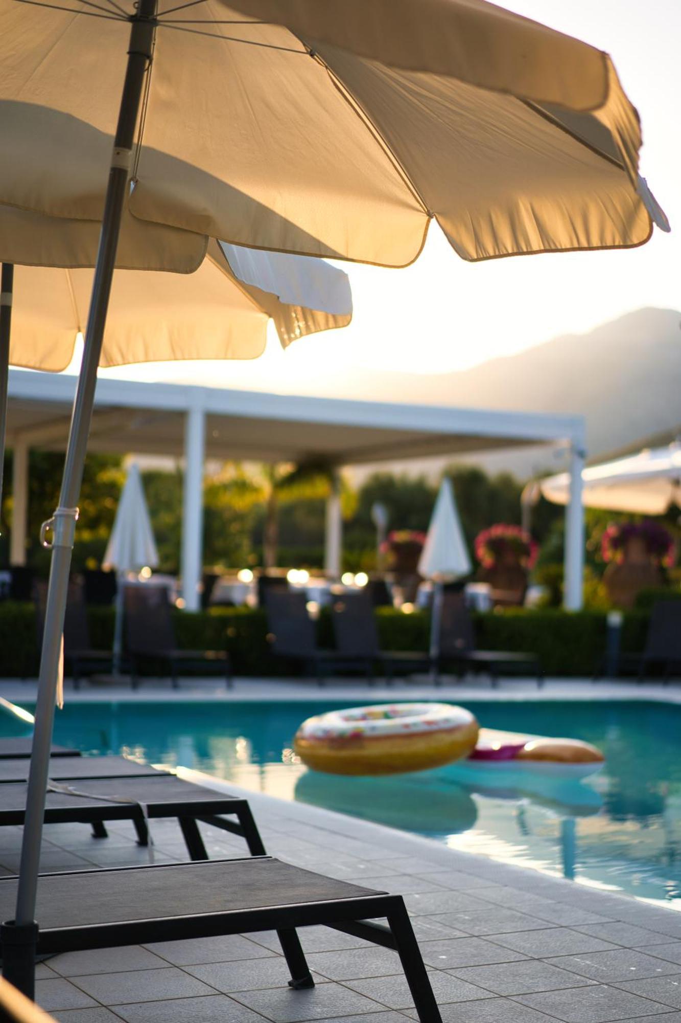Kora Park Resort Formia Exterior foto